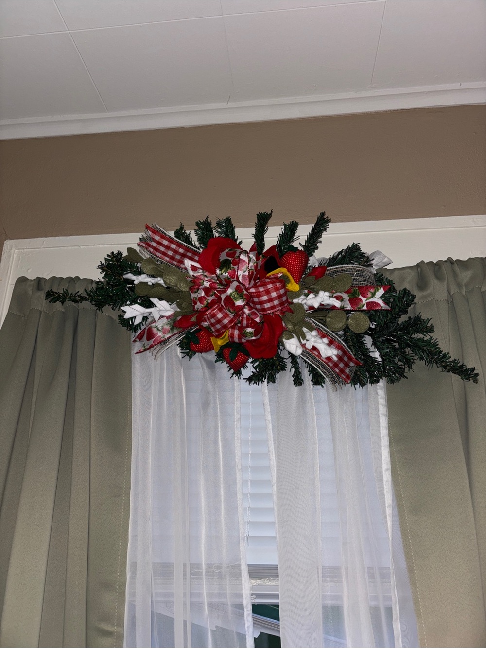 Strawberry decor set handmade